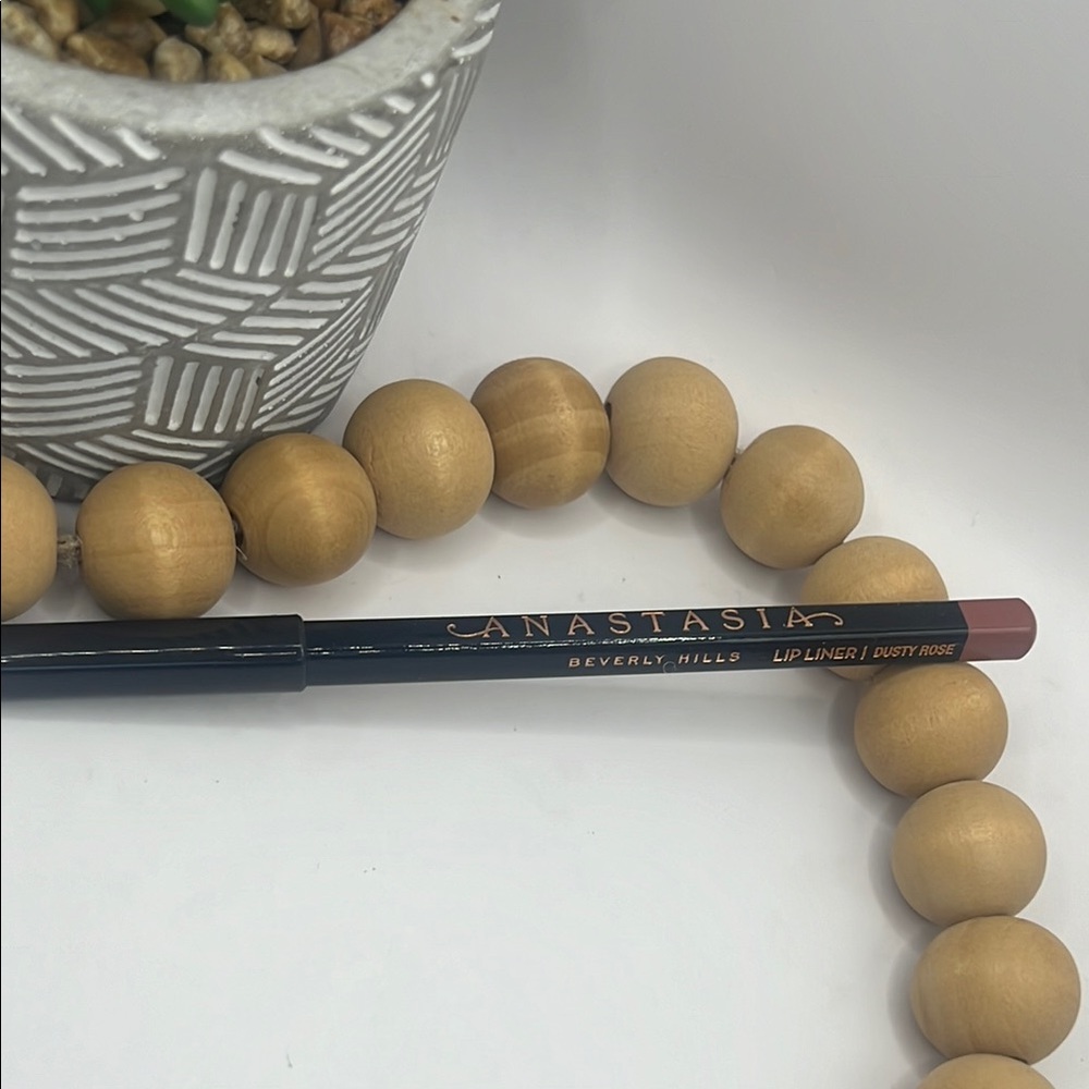 Anastasia Beverly Hills Lip Liner- Dusty Rose